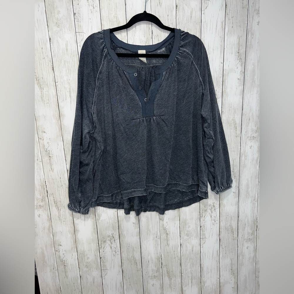 We The Free Puff Sleeve Acid Wash Blouse Button V Neck Medium Oversized Gray